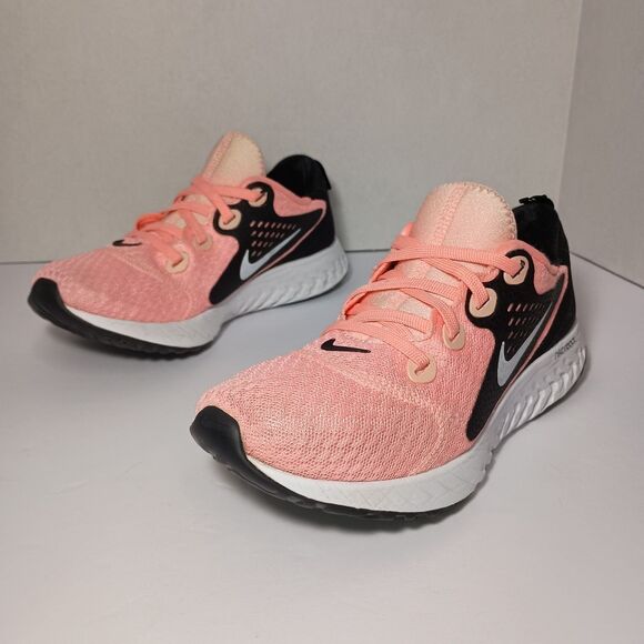 Nike Womens Legend React AA1626-601 Pink Black Running Shoes Sneakers Size 6.5 - Picture 2 of 16
